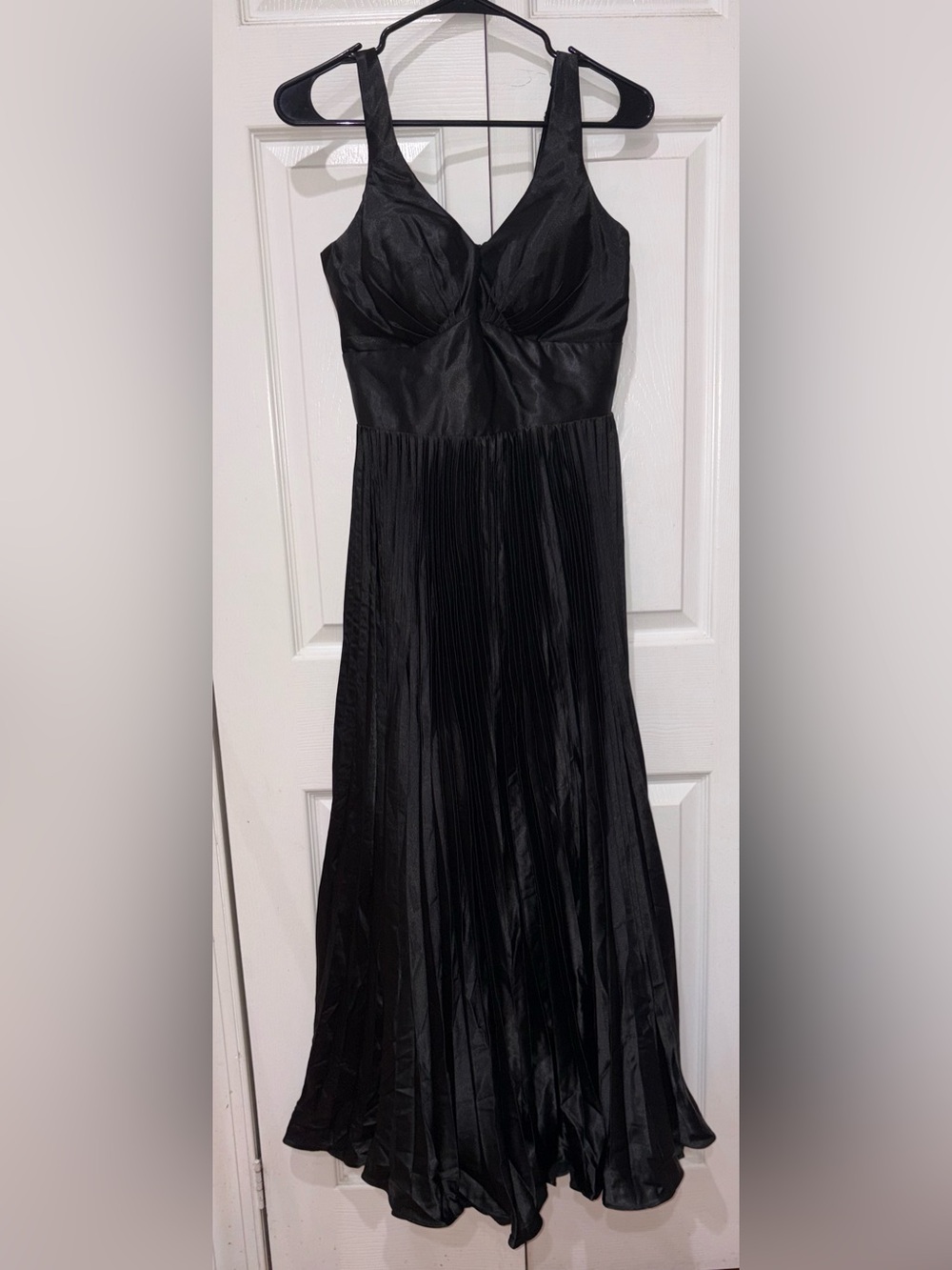Classic Strapless Black Evening Gown
